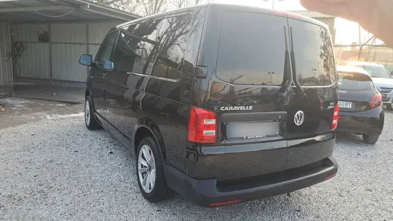 Rear view of the black Volkswagen Caravelle
